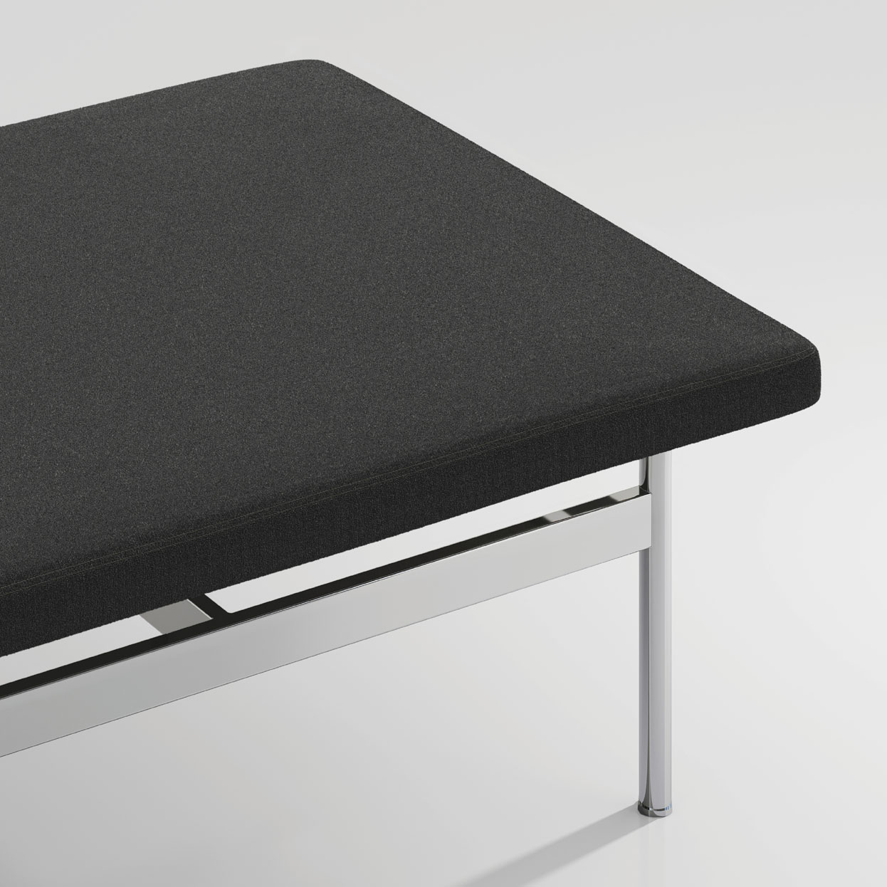 Valencia_3295_001_Phantom_Application-1