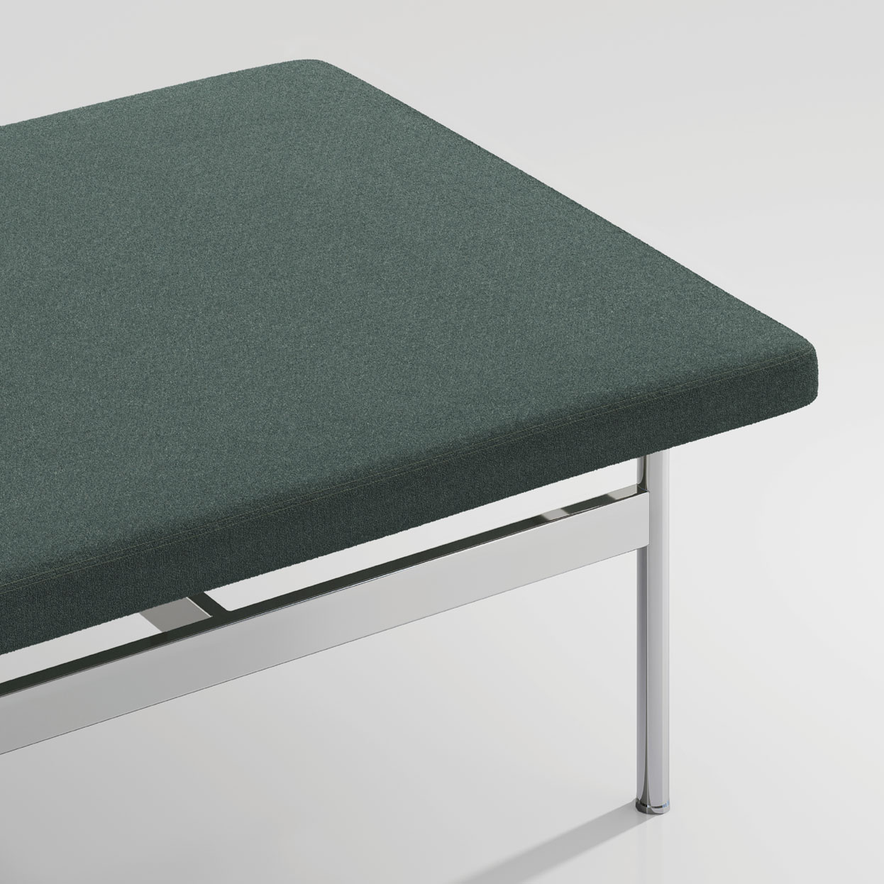 Valencia_3295_043_Oil Blue_Application-1