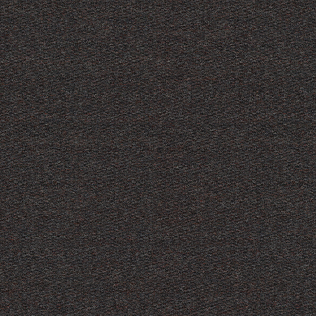 Vivid_3523_087_Iron_LCrop_Opt